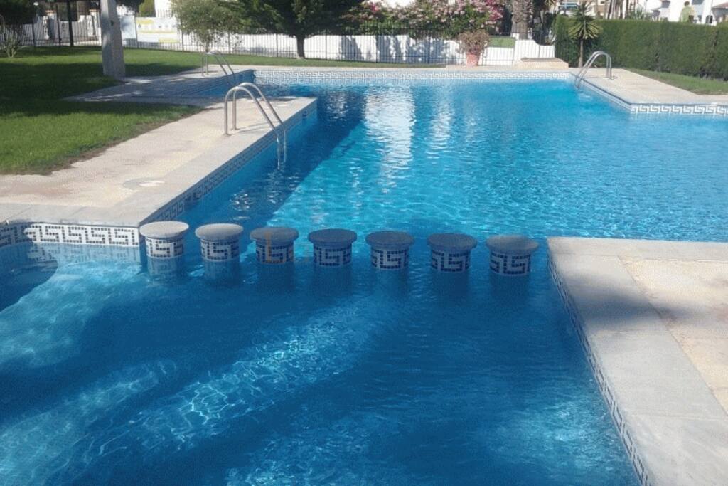 Swimming pool