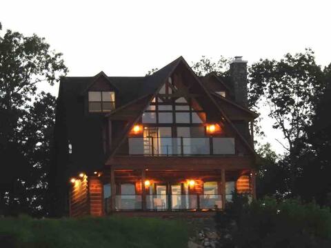 Horsehead Lodge 1 Incredible Mountain Lake Views