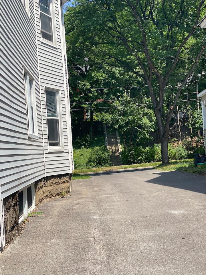 17 Best Airbnb Vacation Rentals In Syracuse, New York Updated 2024