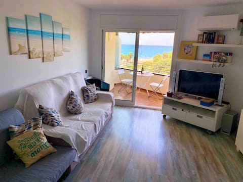 Top Airbnb: Amazing Sea/Mountain Views - Air Conditioning en Pineda De Mar