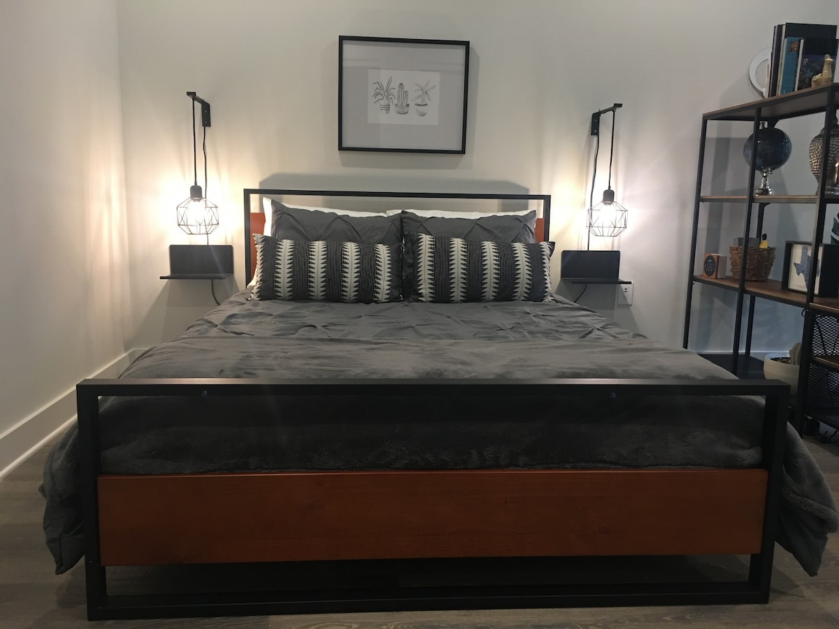 Studio Condo in Heart of East Austin