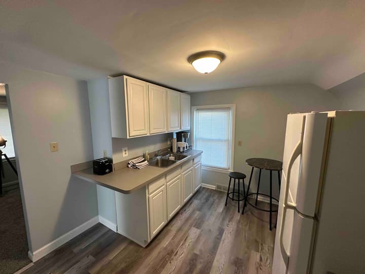 Cozy Wyandotte Apartment Apartments for Rent in Wyandotte, Michigan, United States Airbnb