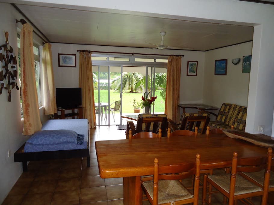 Villa 3 chambres (cuisine et salon)