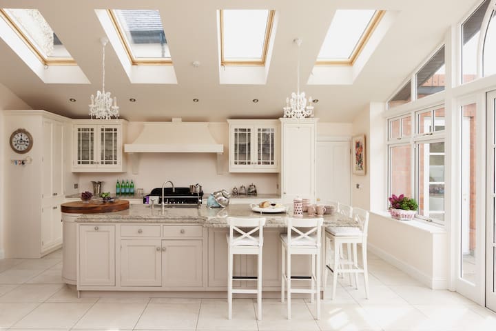 Exceptional Home in fantastic Clontarf location.