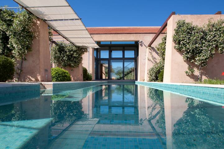 VILLA ANNANIKO CHANIA HEATED POOLS & HOT TUBE gallery image 2