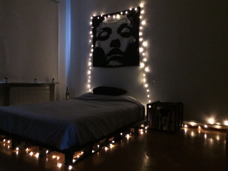 Double sized bed (160x200)