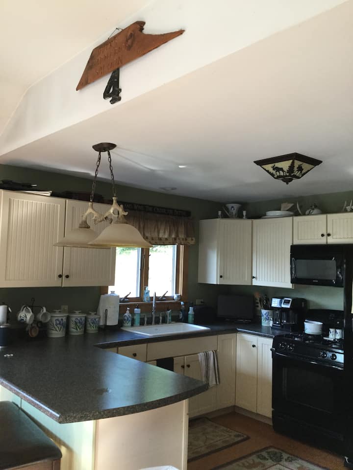 Cozy Camp Perfect to Enjoy All Your Activities Cabins for Rent in