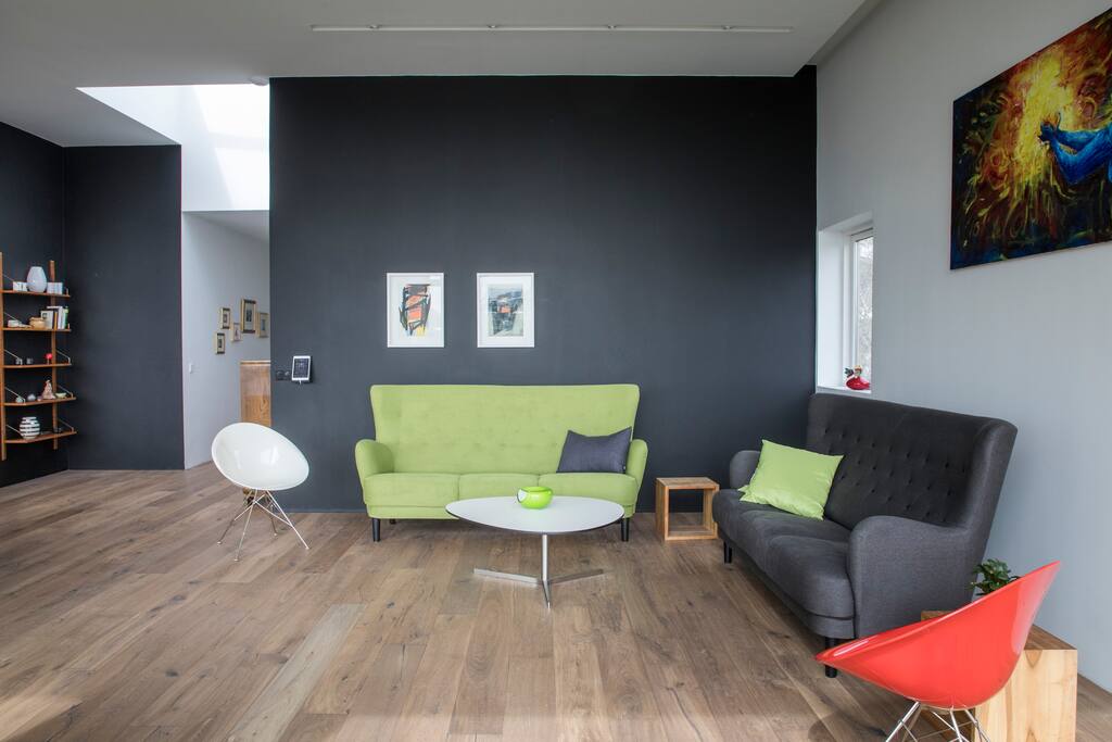 Lounge area