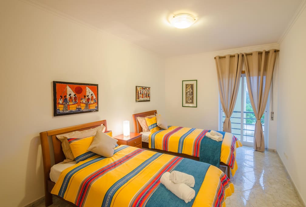 Bedroom with two single beds