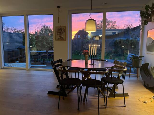 Nybygget luksushus tæt på metro og strand gallery image 5