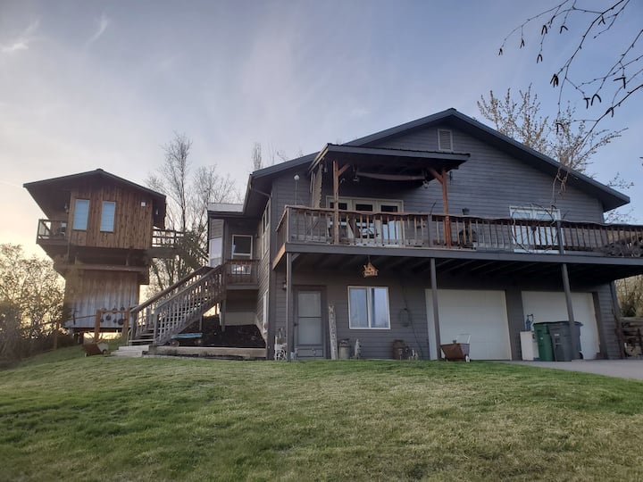 Klamath Falls Vacation Rentals & Homes Oregon, United States Airbnb