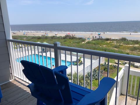 Top Airbnb: Coast Awhile in OIB-Oceanfront 2 Bed/2 Bath Condo in Ocean Isle Beach
