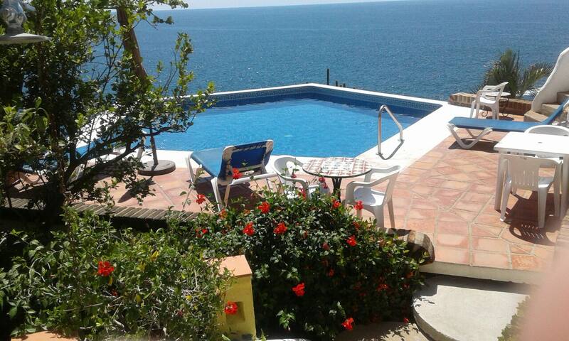 Charming Eglantina Condo with Partial Ocean View