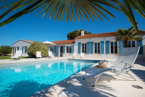 Le Parour 5* – Heated pool