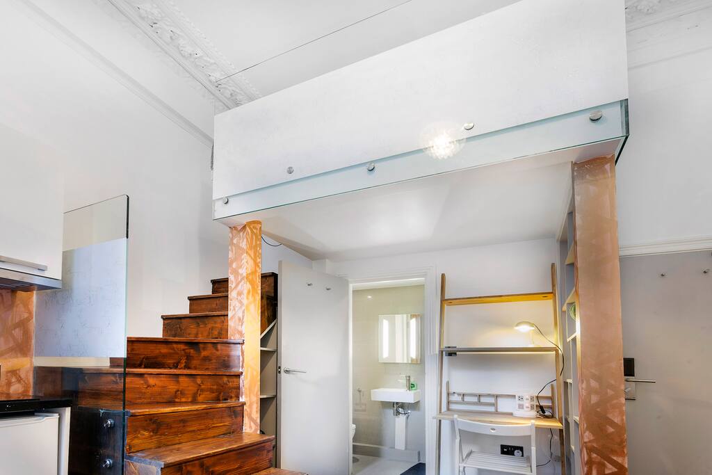 Stairs to the bed