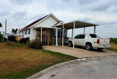 Peaceful & Private Piece of South Texas