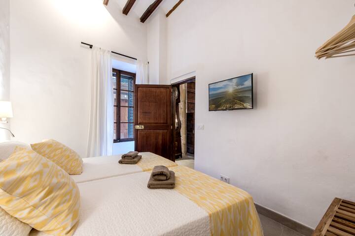 Townhouse Deluxe Can Butxaca By homevillas360 gallery image 4