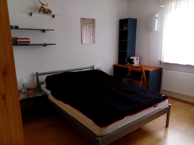 Nice, quiet room