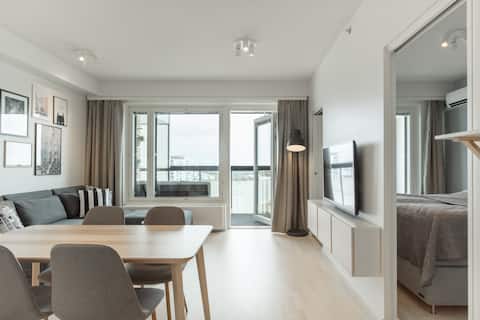 Popular Airbnb listing: 16th floor apartment next to metro +parking in Espoo