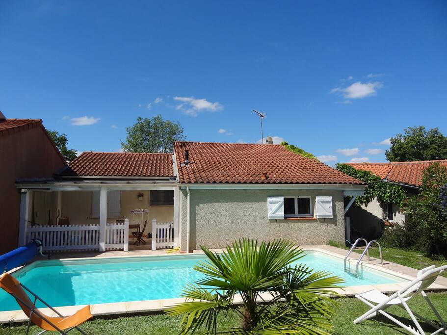 face sud avec la piscine
