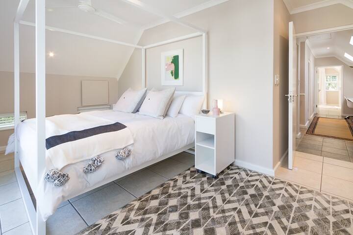 Village Mews, Noordhoek gem gallery image 4