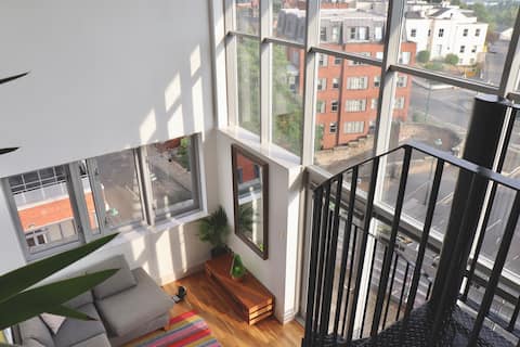 City Centre, Castle View, Penthouse, with Balcony