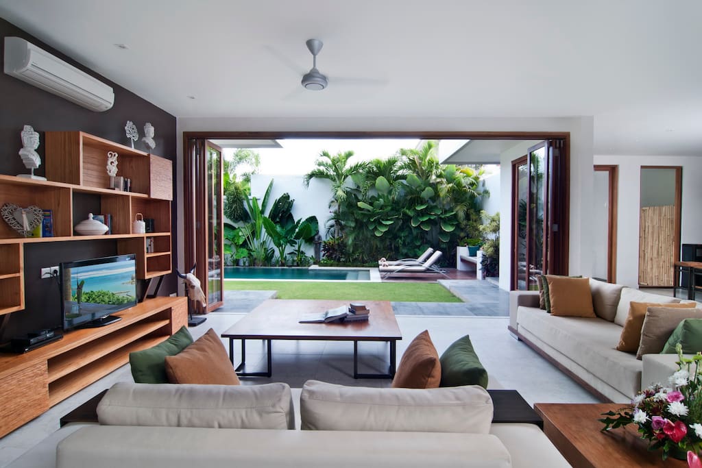 Living Room Facing the Pool