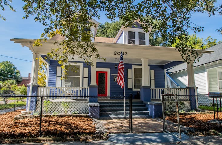 Historic charming Blue House