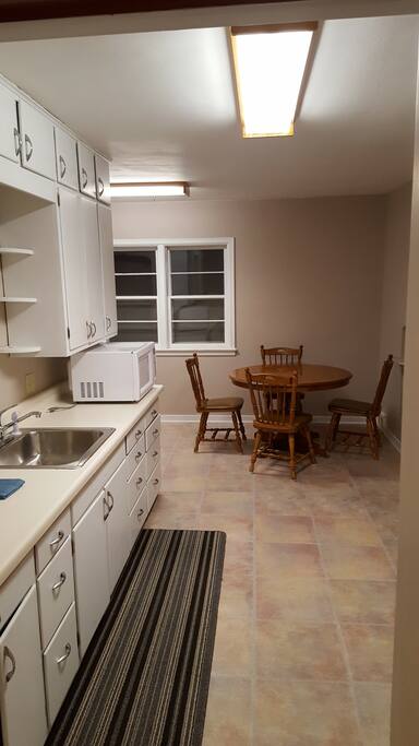 Full Kitchen