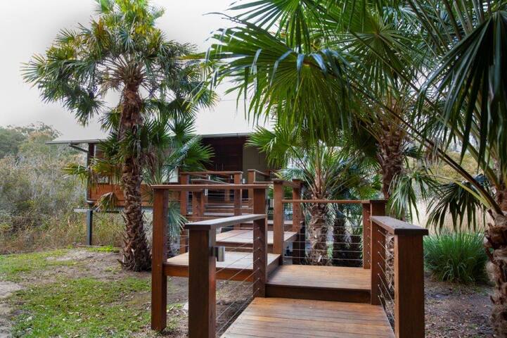 Luxury resort style home-pristine eco-environment gallery image 2