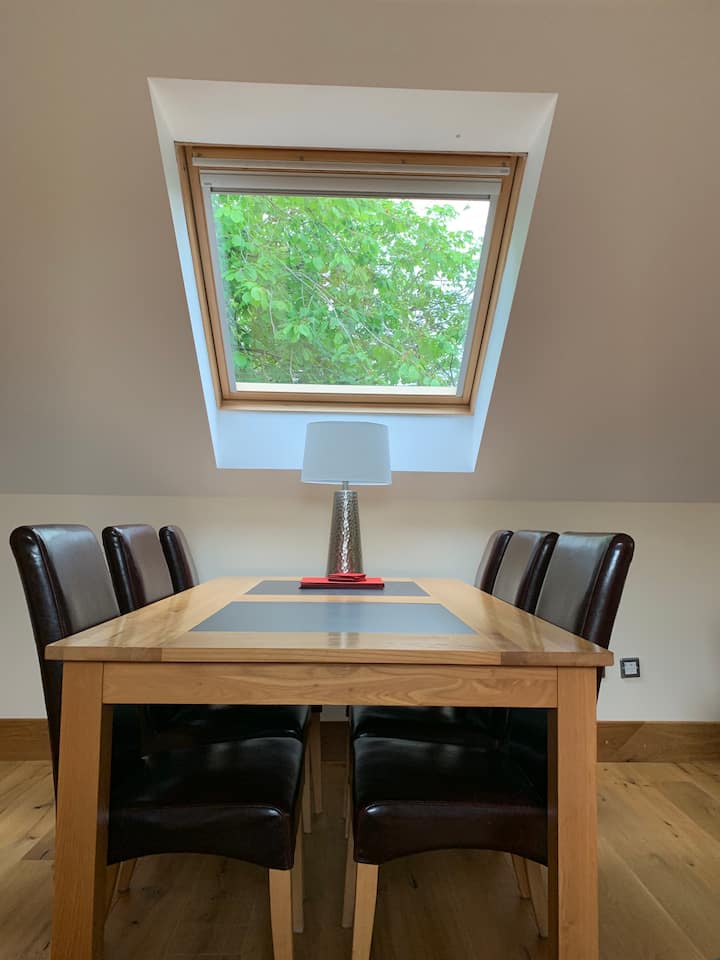 * Bright & Spacious Self-contained Gem - Ng2* - Nottingham