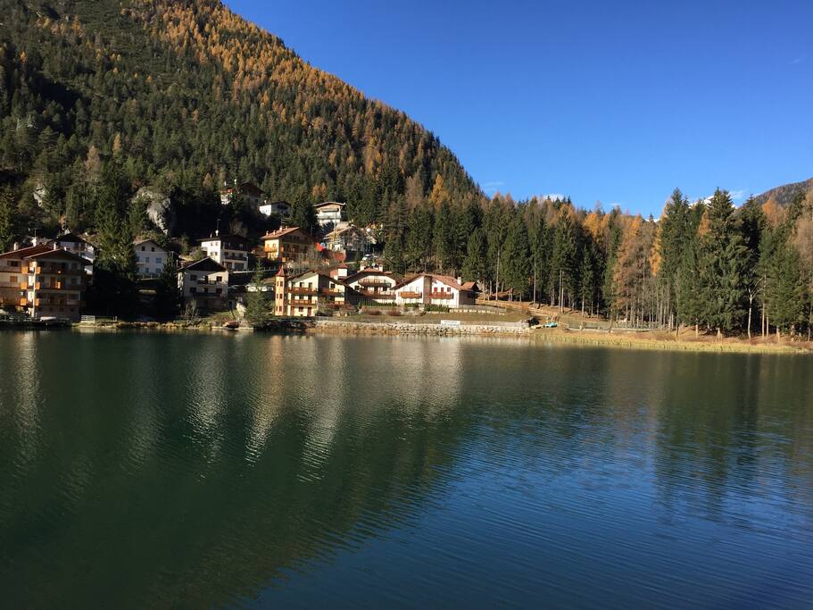 Panorama di Alleghe visto da Masarè