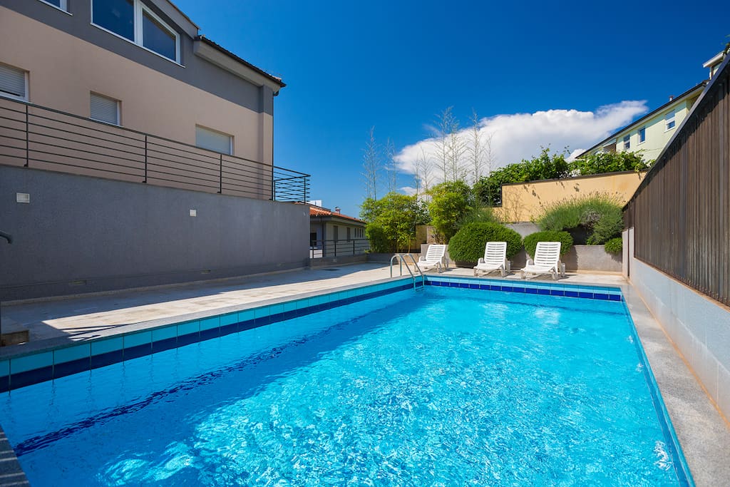 Shared swimming pool