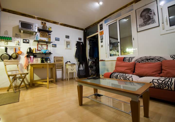 Warm apartment Gràcia 40 m2 Equipped.