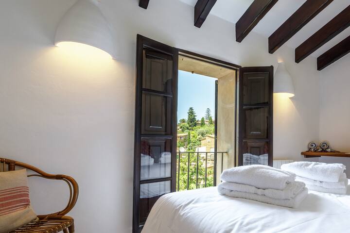 Can Topa gallery image 3