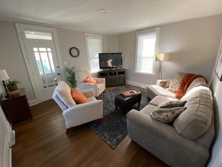 1920’s Charm - Peaceful, Renovated Rochester Home - Conway, PA