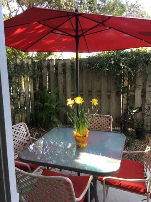 Relax while grilling !