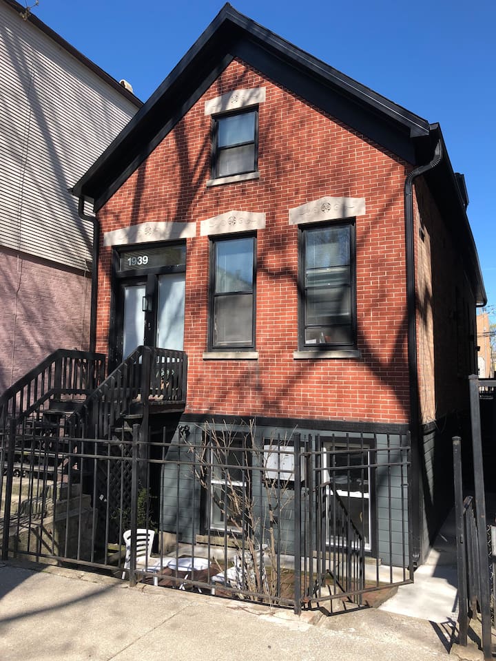 8 Best Airbnb Vacation Rentals Near Bucktown, Chicago Updated 2024