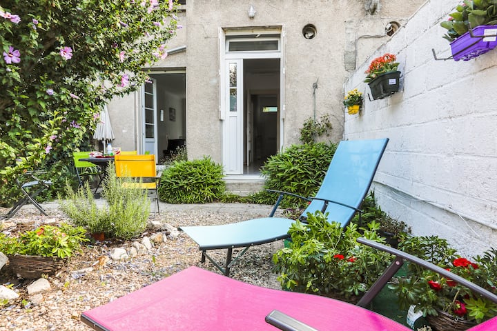 Gite Le Patio Du Centre Ville 75m2 Au Calme Maisons A Louer A Tours Centre Val De Loire France