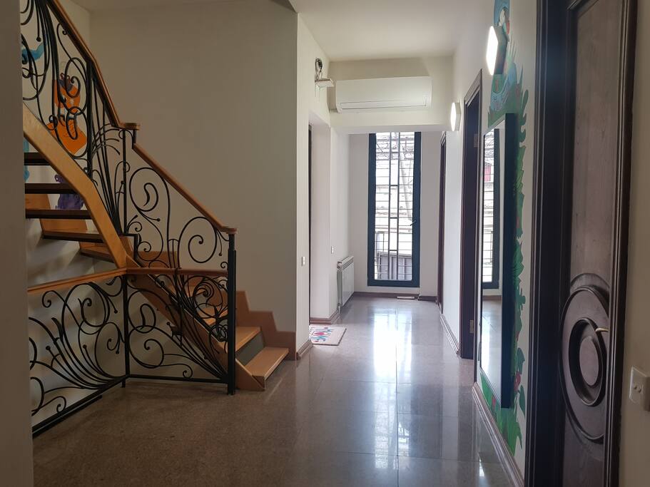 Entrance/Hall