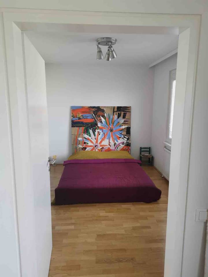 غرفة النوم 1