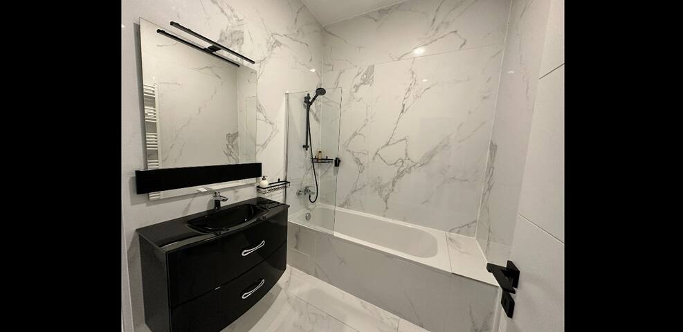 Beautiful VIP apartment Brussel Centraal gelegen gallery image 2