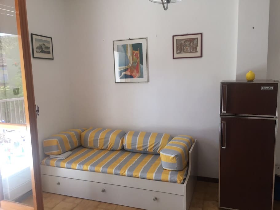 Divano letto matrimoniale - soggiorno