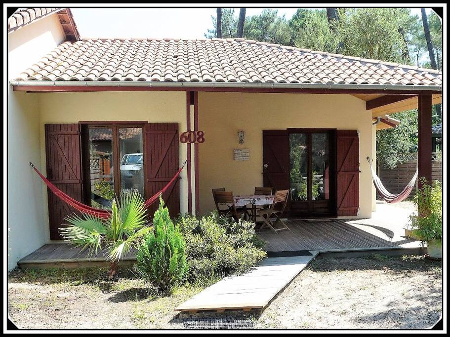 2 hamacs à disposition