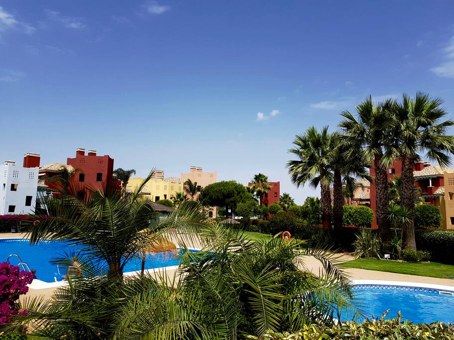Condo Swimming pool
