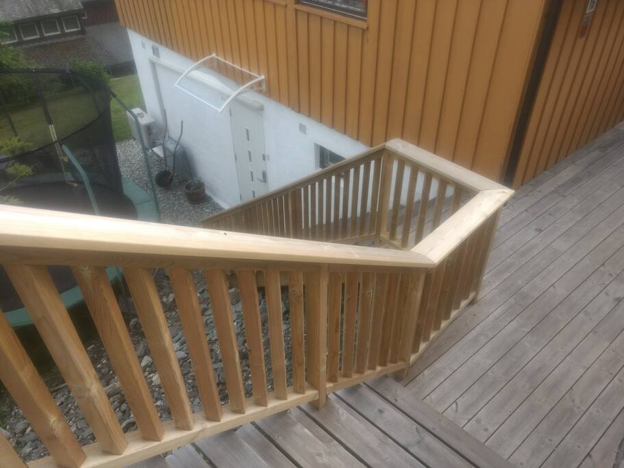 Entrance 1. floor (ground floor) Codelock on the door.