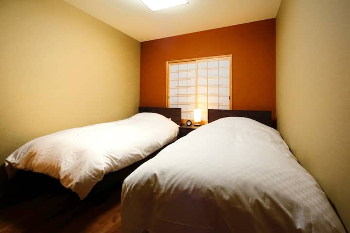 Chumba cha kulala cha ghorofa ya kwanza