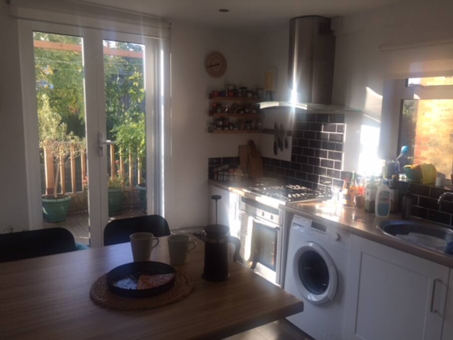 Kitchen with terrace