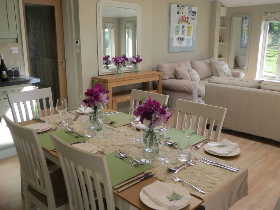 The open plan living room / kitchen