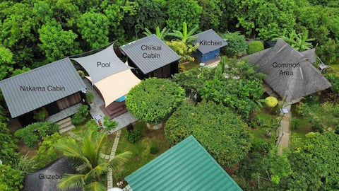Hilltop Cabins/Exclusive/Private/Pool/Garden/Pets